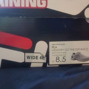 Mens 8.5 FILA Sneakers